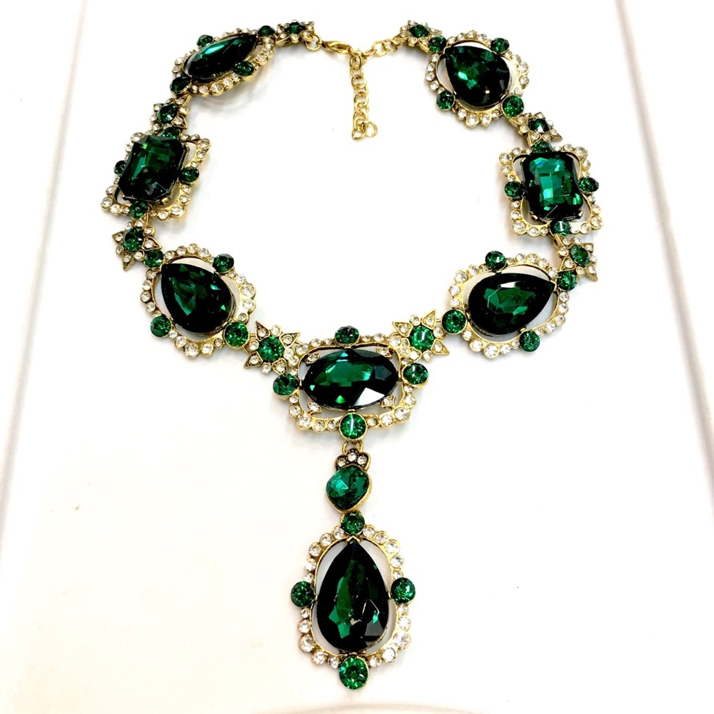 Emerald & Clear Colored Drop Necklace w Ant Gold